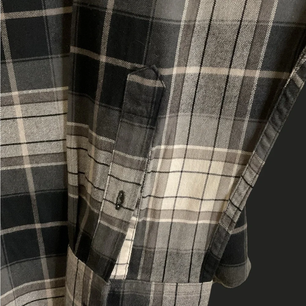 Men’s Banana Republic Plaid Shirt - Black and Cream